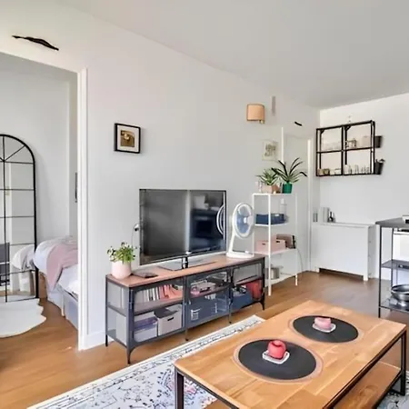 Soleil Du Canal Saint Martin Apartment Paris